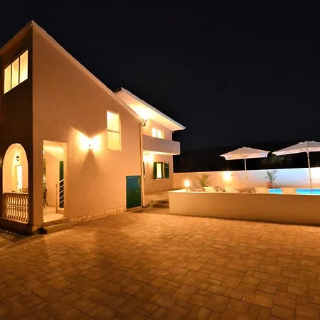 Villa Allegro Sukosan Exterior photo